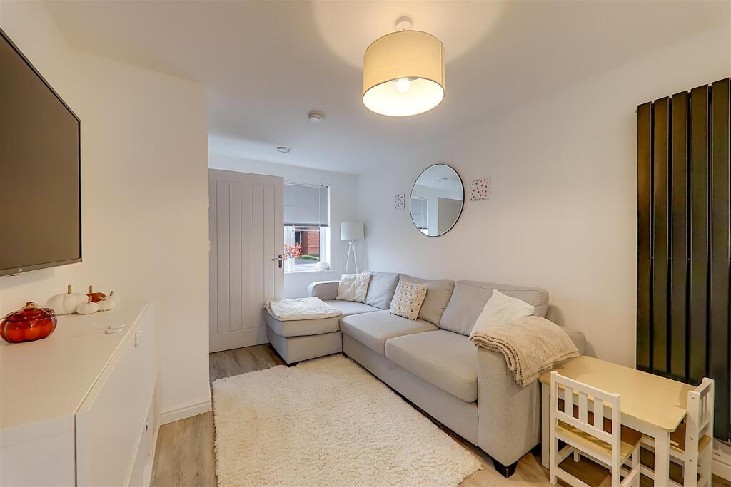 Gerbera Road, Worthing, BN13 photo 5