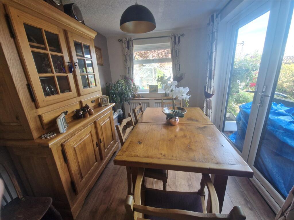 House in Stoke-on-Trent - View 4