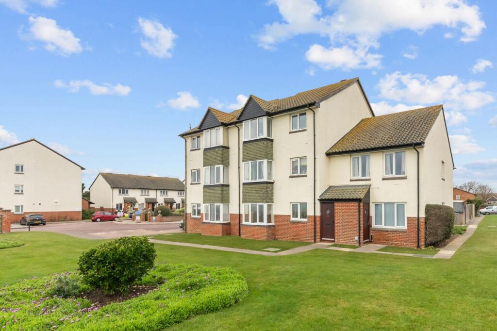 1-bed flat on Newport Mews, Worthing, BN11, £196,000