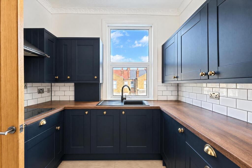 Main image of property: Ronald Park Avenue, Westcliff-On-Sea