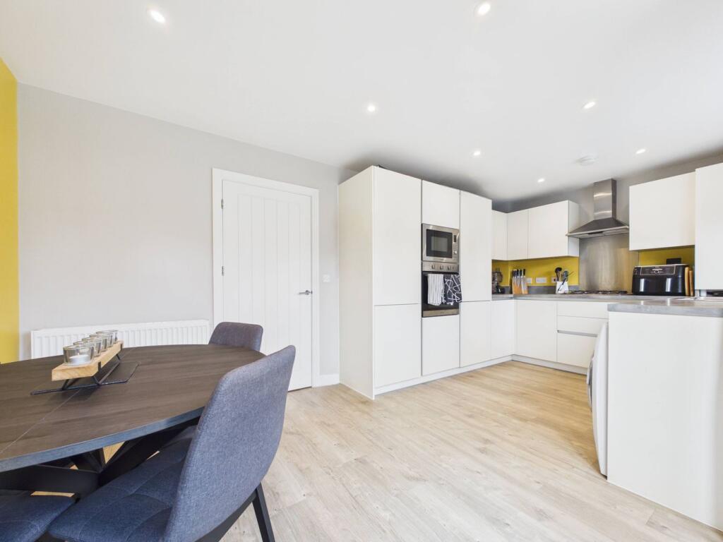 House in Royston, Bassingbourn-cum-Kneesworth - More