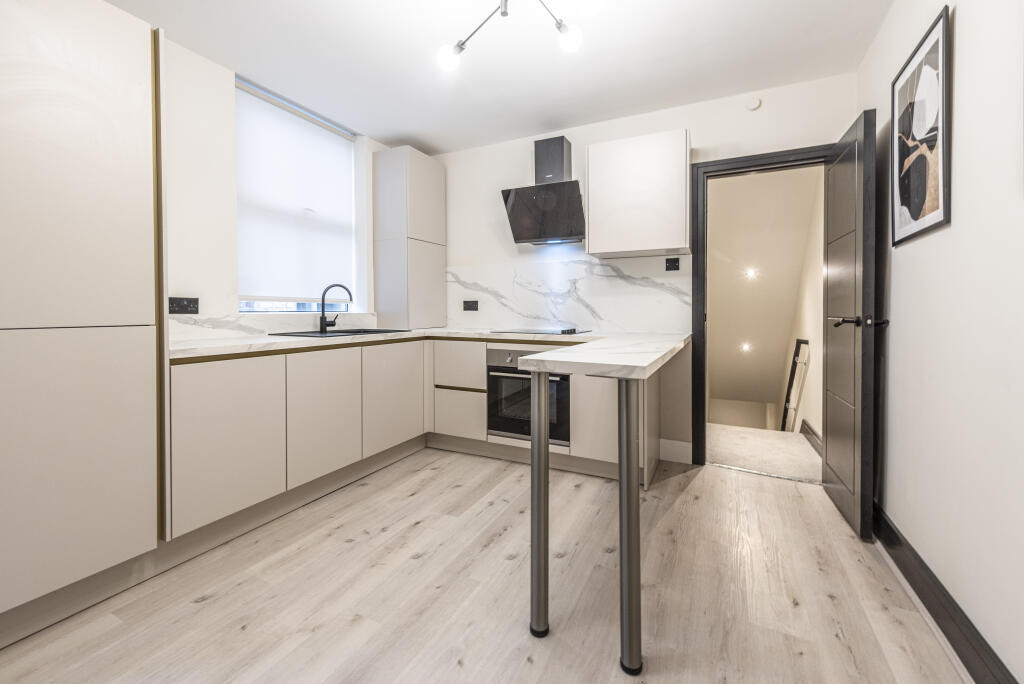 Apartment in Chester, Northgate Village, City of Chester - View 3
