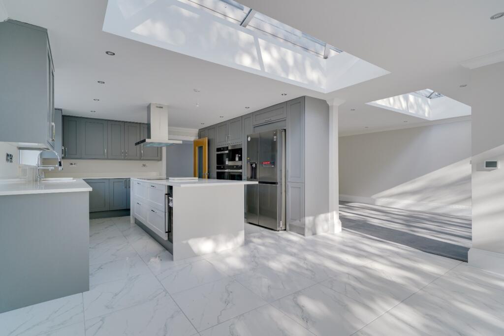 House in Stevenage - View 2