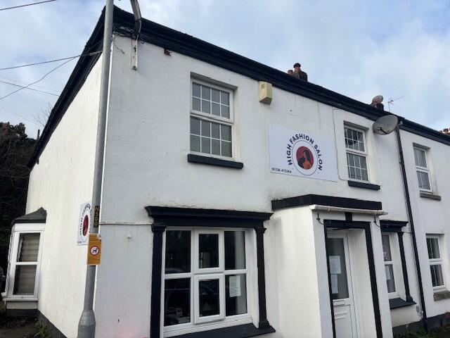 Main image of property: Harbour Road, Par