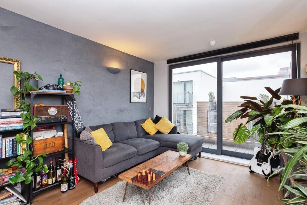 Main image of property: Brentford, London, TW8
