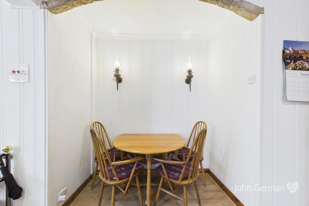 House in East Staffordshire, Stretton - More