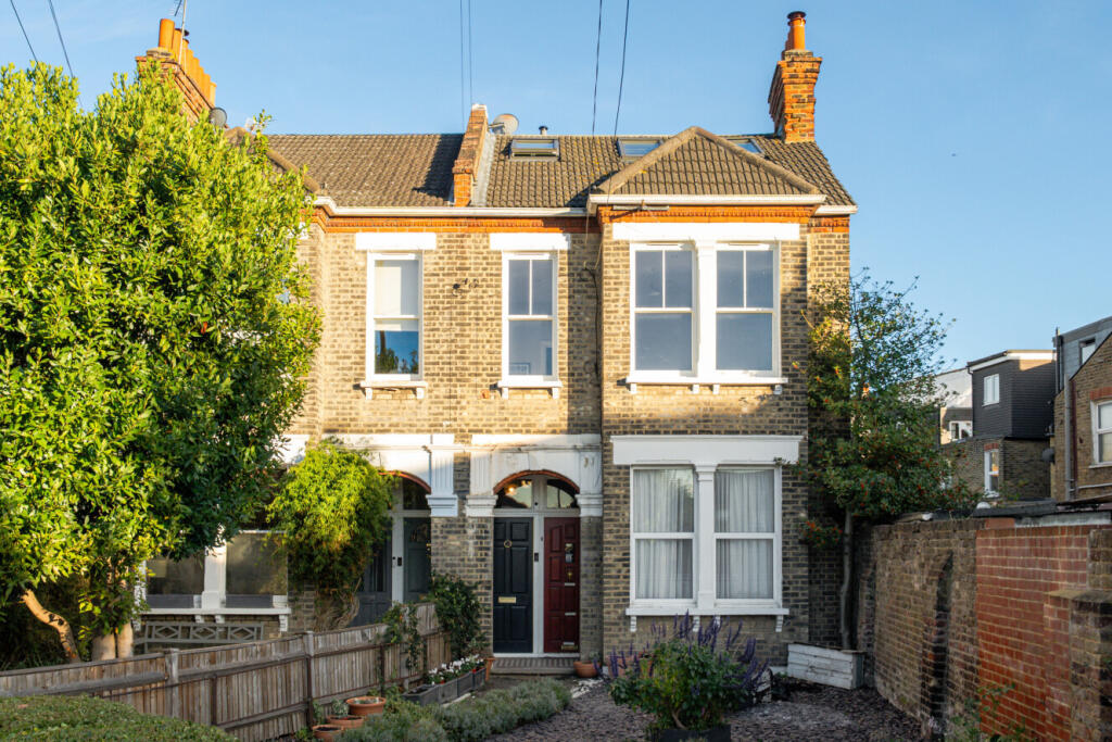Main image of property: Avarn Road, London, SW17