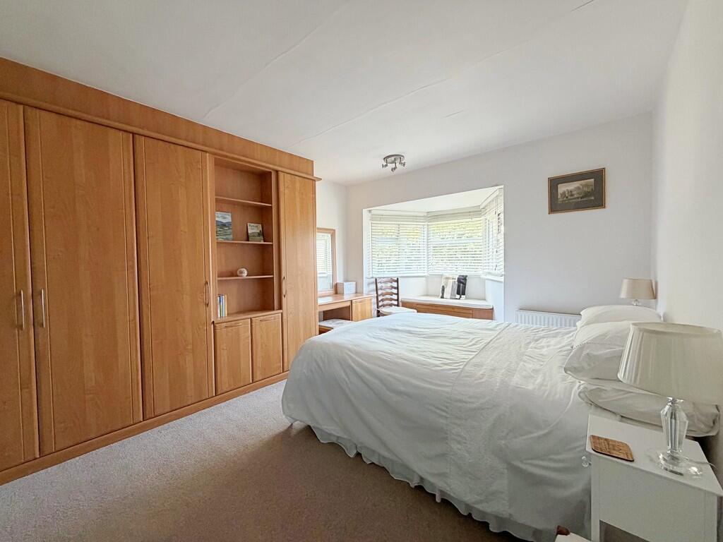 House in Warwick, Borrowell, Kenilworth - More