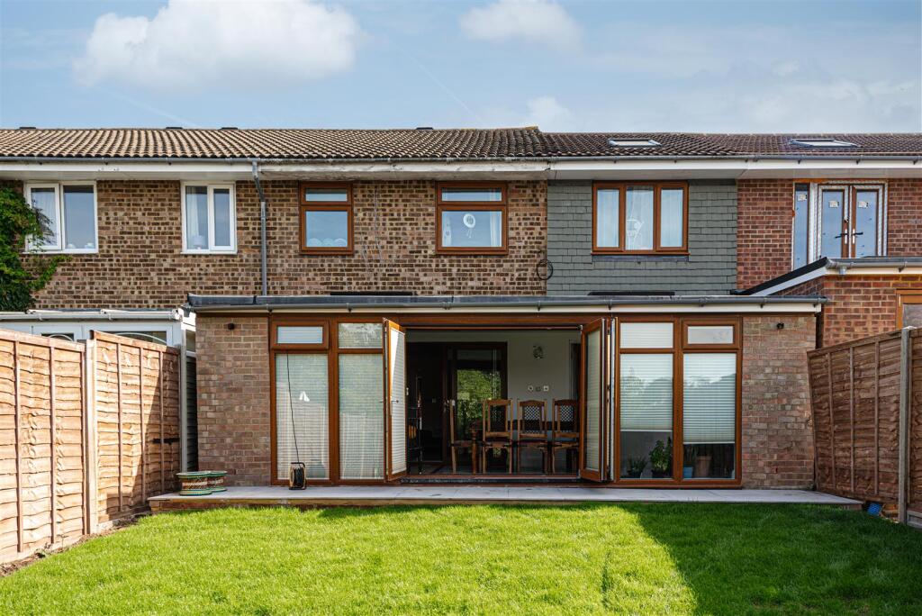 Main image of property: Sparrowsmead, Redhill