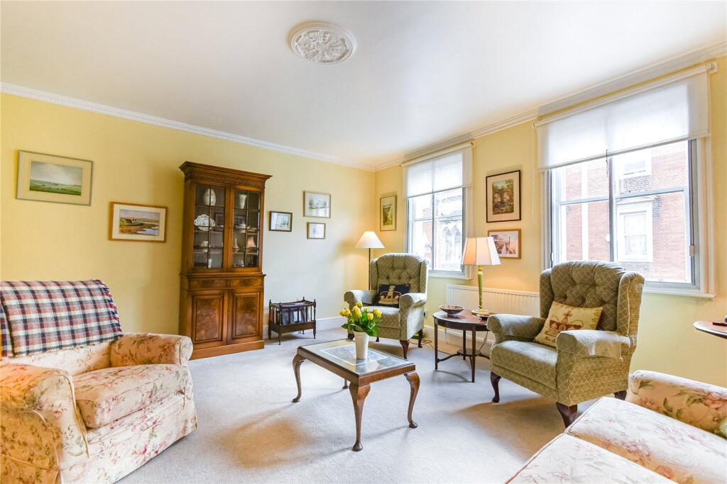 Long Street, Devizes, Wiltshire, SN10 photo 3