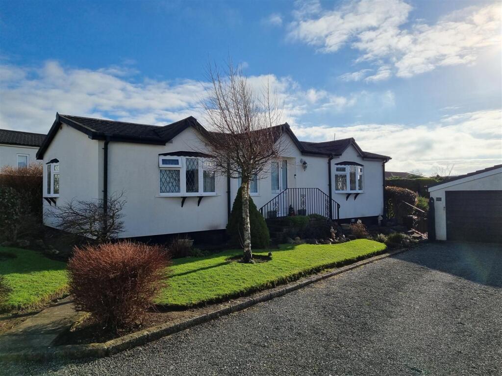 Main image of property: Congdons Shop, Launceston