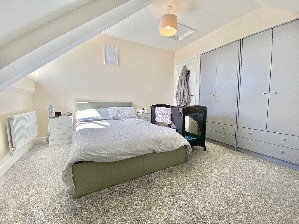 Apartment in Warminster, Boreham - View 5