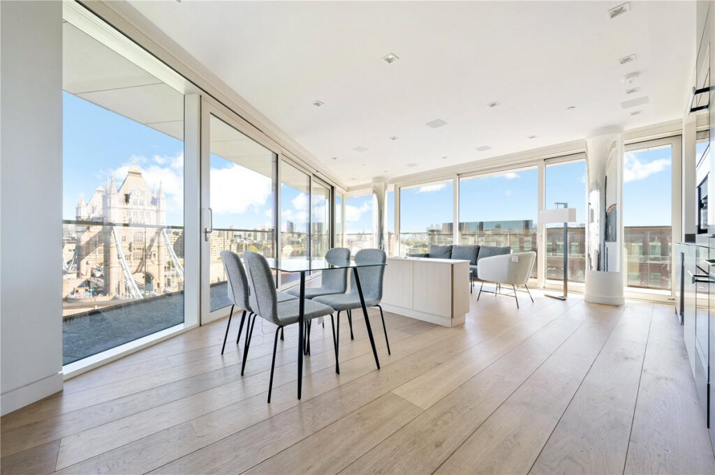 2-bed house on One Tower Bridge, London, SE1 2, £1,650,000