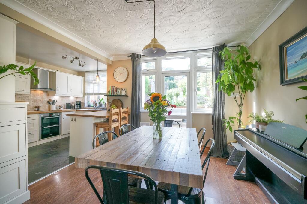 House in Luton - View 5