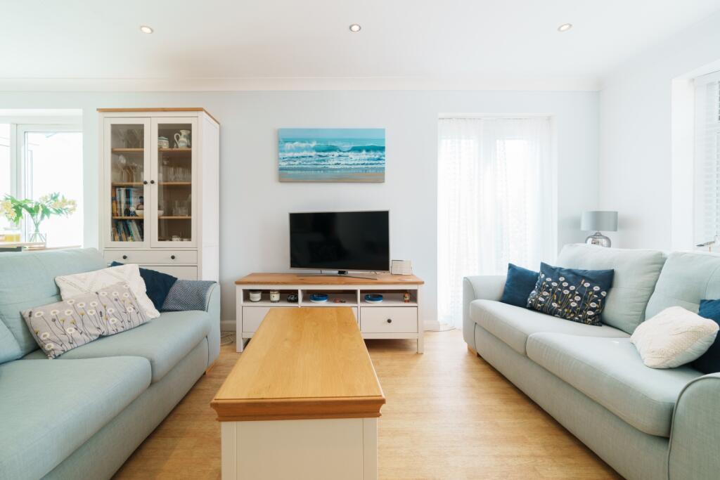House in Gosport, Lee-on-the-Solent - View 4