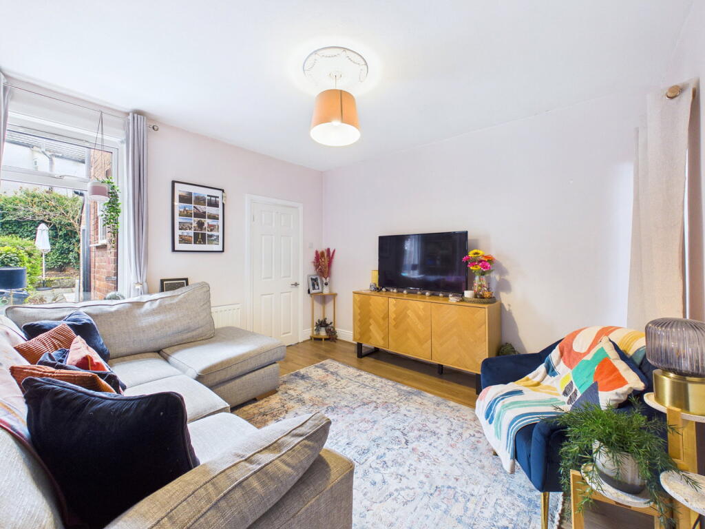 House in Nottingham - View 5