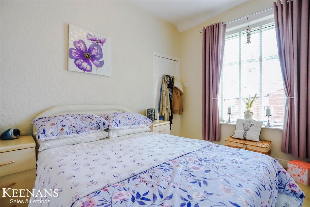 House in Hyndburn, Enfield - View 5