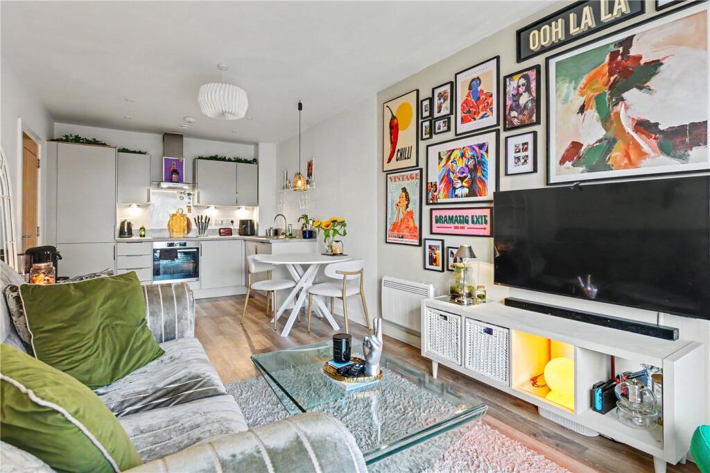 Apartment in Norwich, Norfolk - View 3