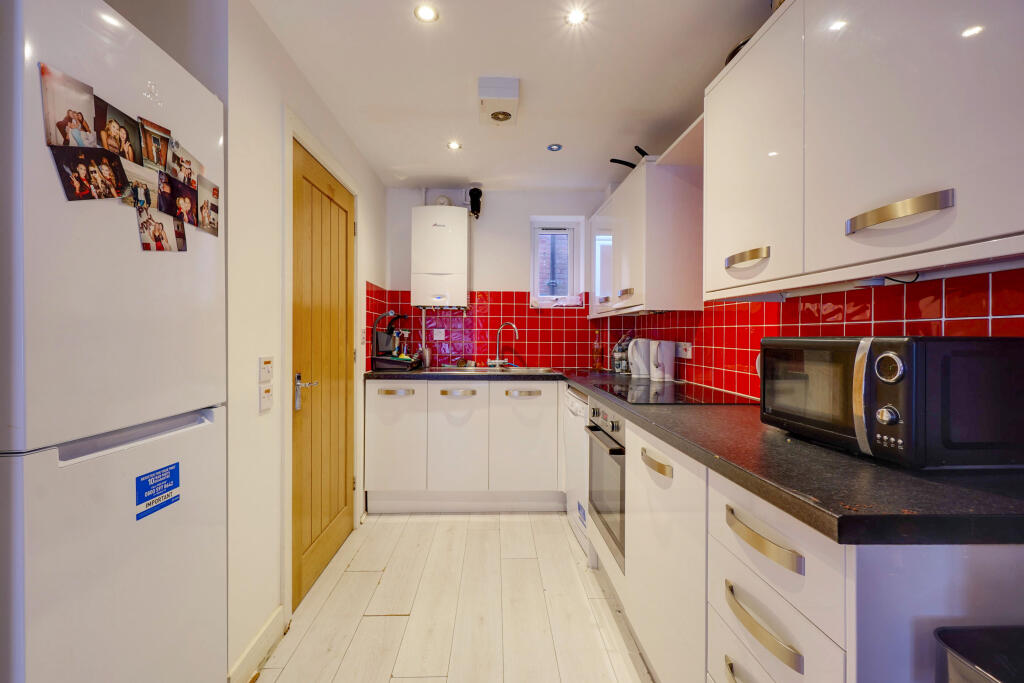 House in Canterbury - View 3