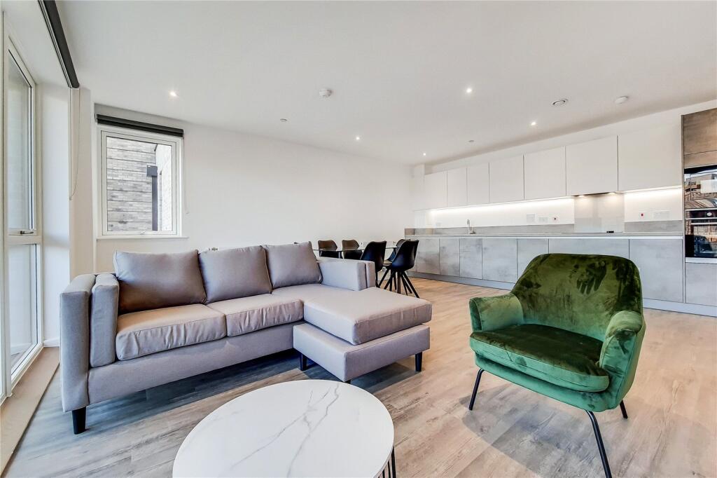 Main image of property: 36 Fresh Wharf Road, Barking, Essex, IG11