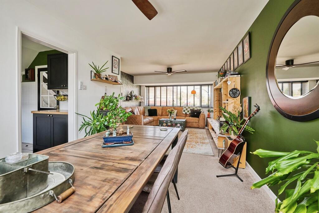 House in Huntingdonshire, Alconbury - View 5
