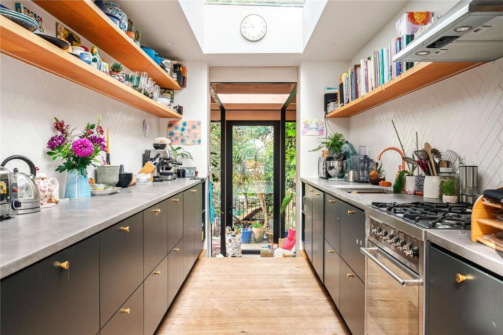 House in London, Mildmay Park, Islington - View 4