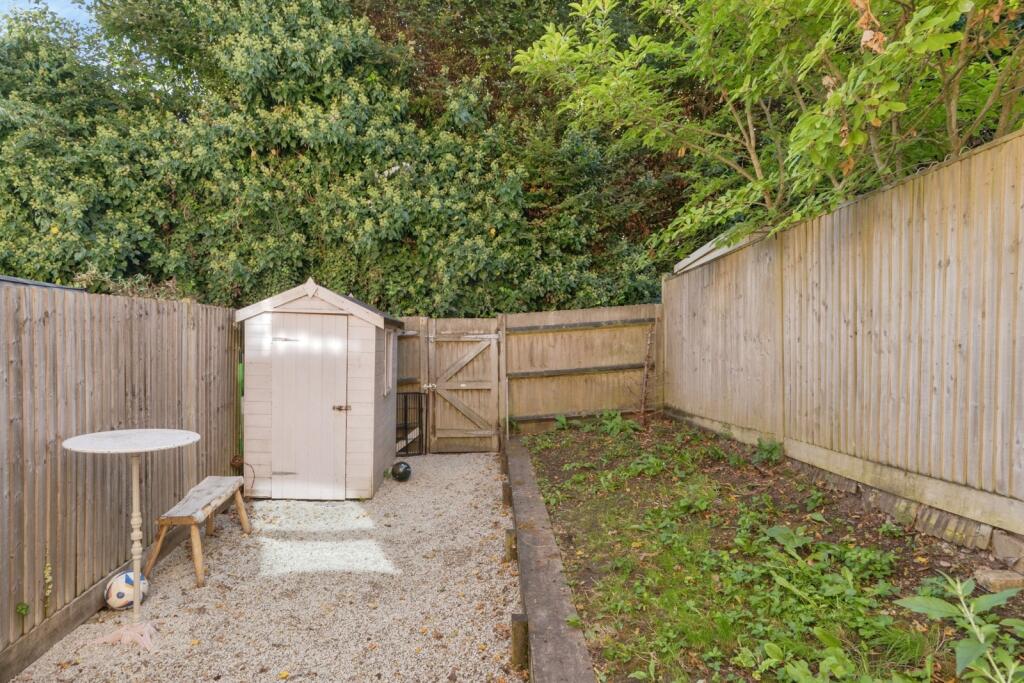 House in Tunbridge Wells, Kent - More