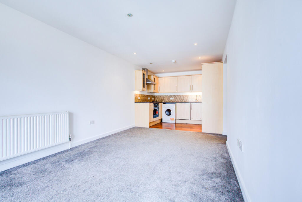 Main image of property: Oak Road North, Benfleet, SS7