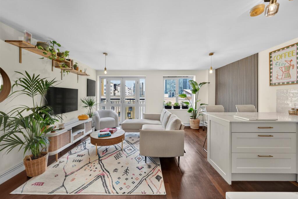 Main image of property: Express Wharf, 
3 Hutchings Street, E14