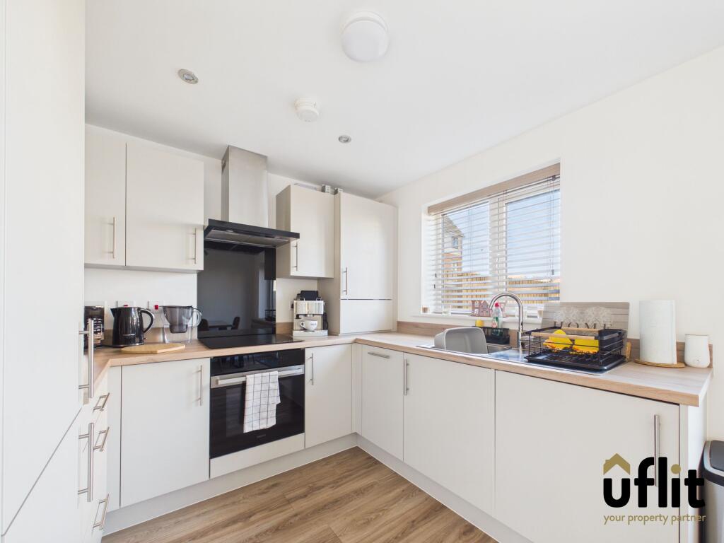 House in Rotherham, Waverley - View 4