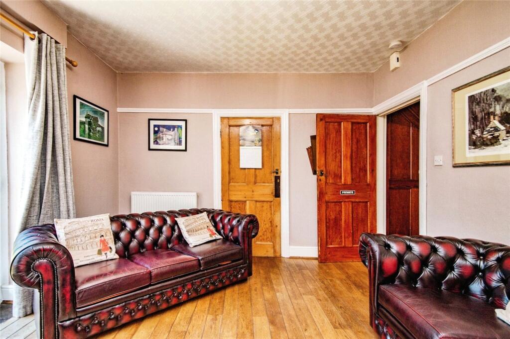 House in Carmarthen, Johnstown - More