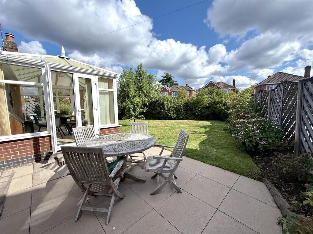 Newfield Avenue, Kenilworth photo 3
