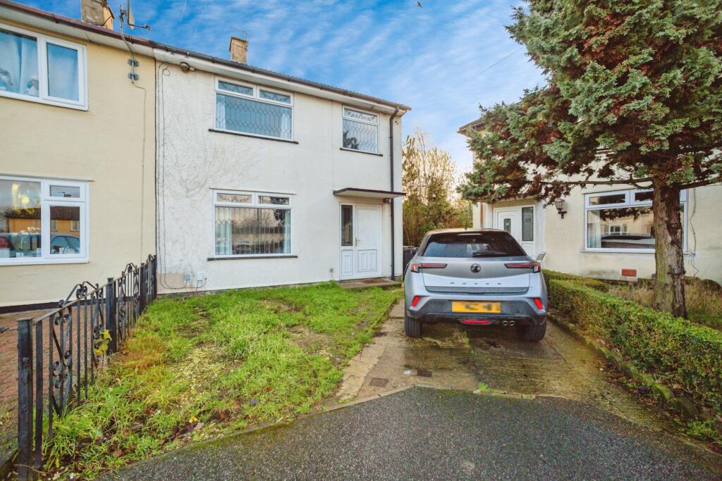 Main image of property: Lindley Crescent, Rotherham, S63