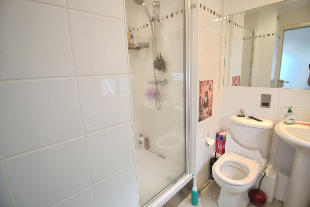 Apartment in Nottingham - View 3