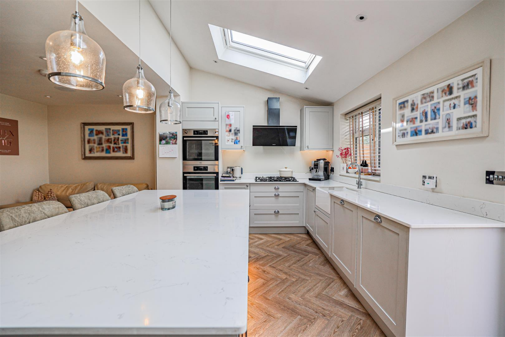 House in Dacorum, Hertfordshire - View 5