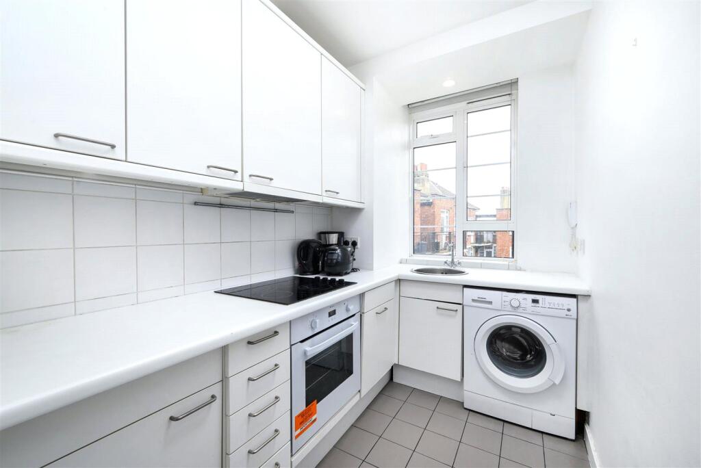 Apartment in London, St. John's Wood - View 4