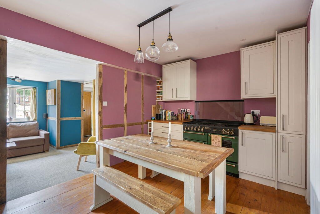 The Street, Puttenham, Guildford, GU3 1AT photo 4