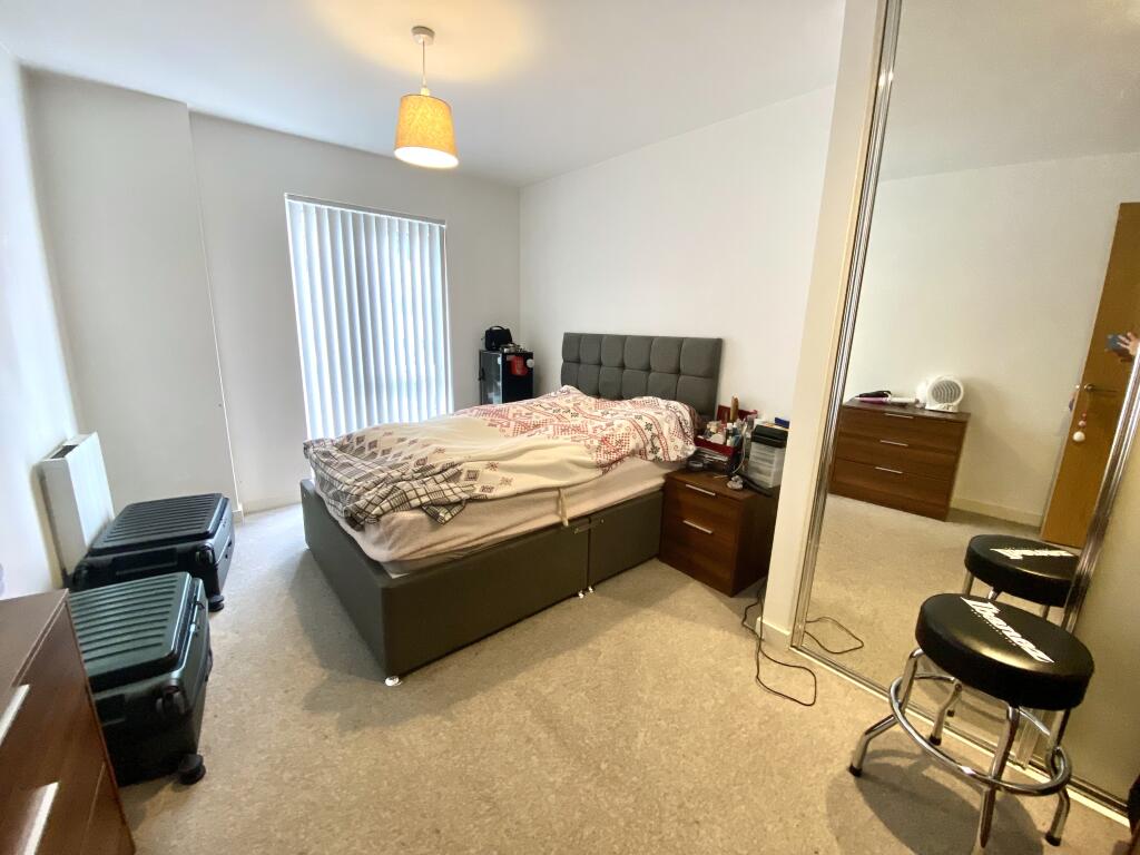 Additional image 4 of Lincoln, 3 Lexington Gardens