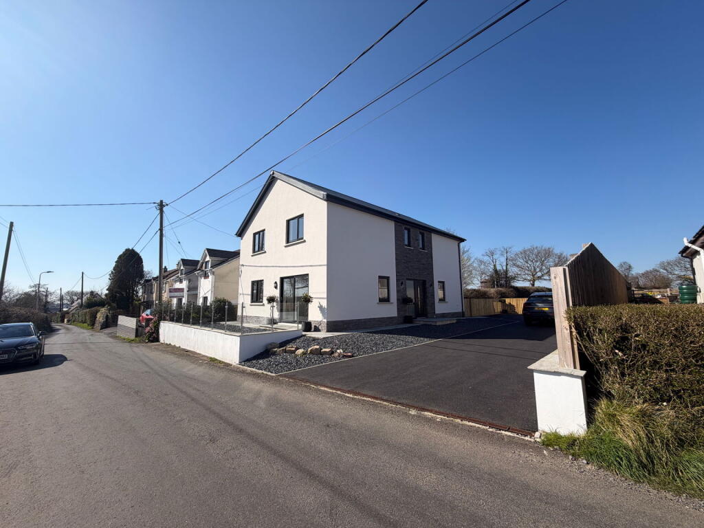 4-bed detached on Heol Ddu, Ammanford, SA18 2UN, £499,950