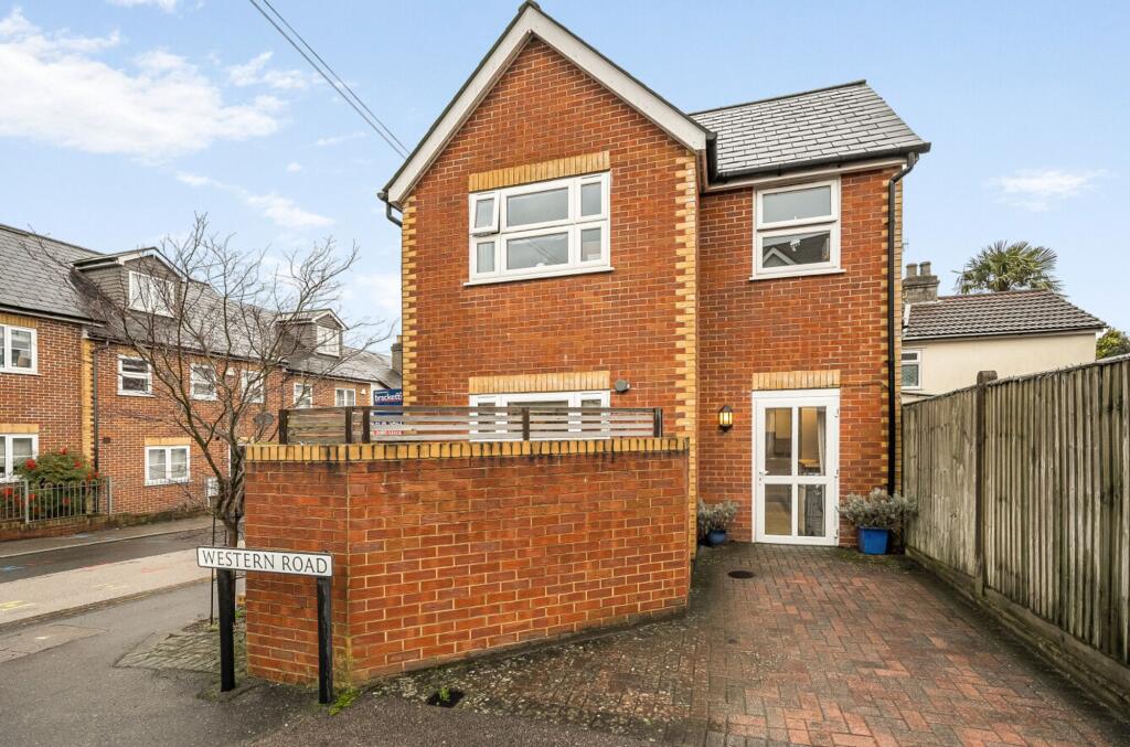 Main image of property: Quarry Road, Tunbridge Wells, TN1
