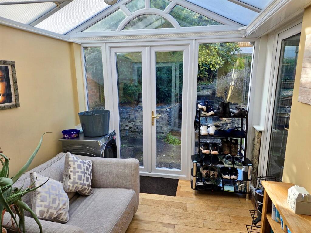 House in Stoke-on-Trent - More