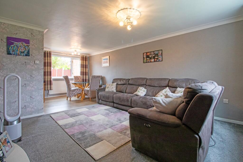 Huntingdon Crescent, Burton-Upon-Stather, DN15 photo 3