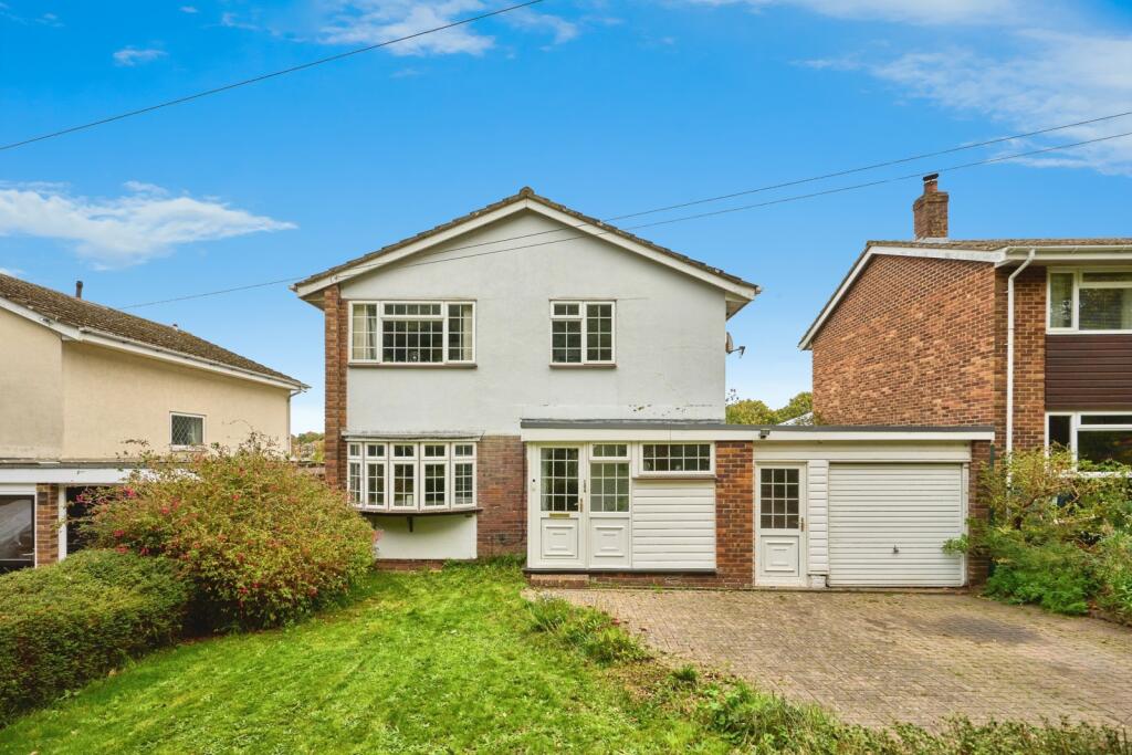 Main image of property: York Avenue, East Cowes, Isle of Wight, PO32