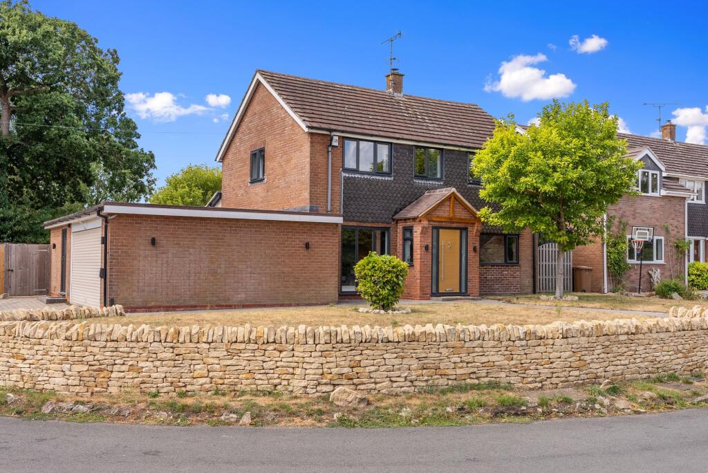 Main image of property: Upper End, Eckington, WR10