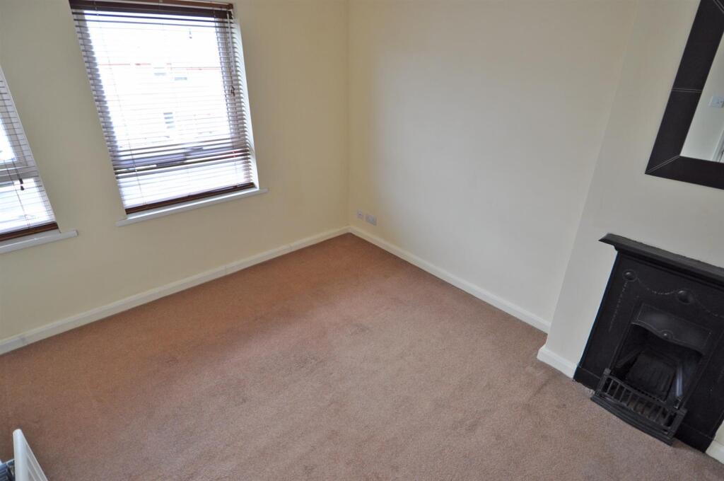 Additional image 4 of Farm Road, Redditch, Worcestershire, B98