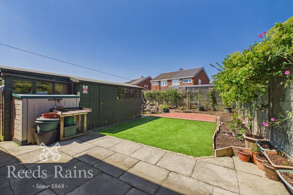 House in South Ribble, Earnshaw Bridge, Moss Side - View 2