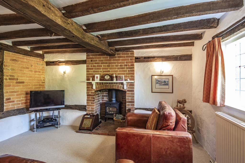 Weevil Cottage, Woodcote - View 4