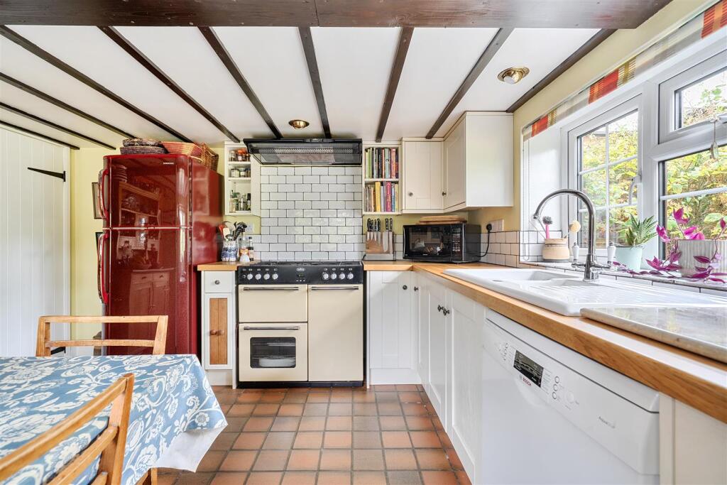 House in Northampton, Bugbrooke - View 5