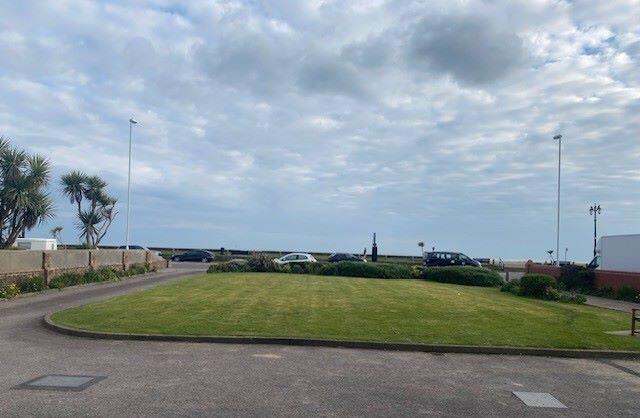 Apartment in Worthing, West Sussex - View 2