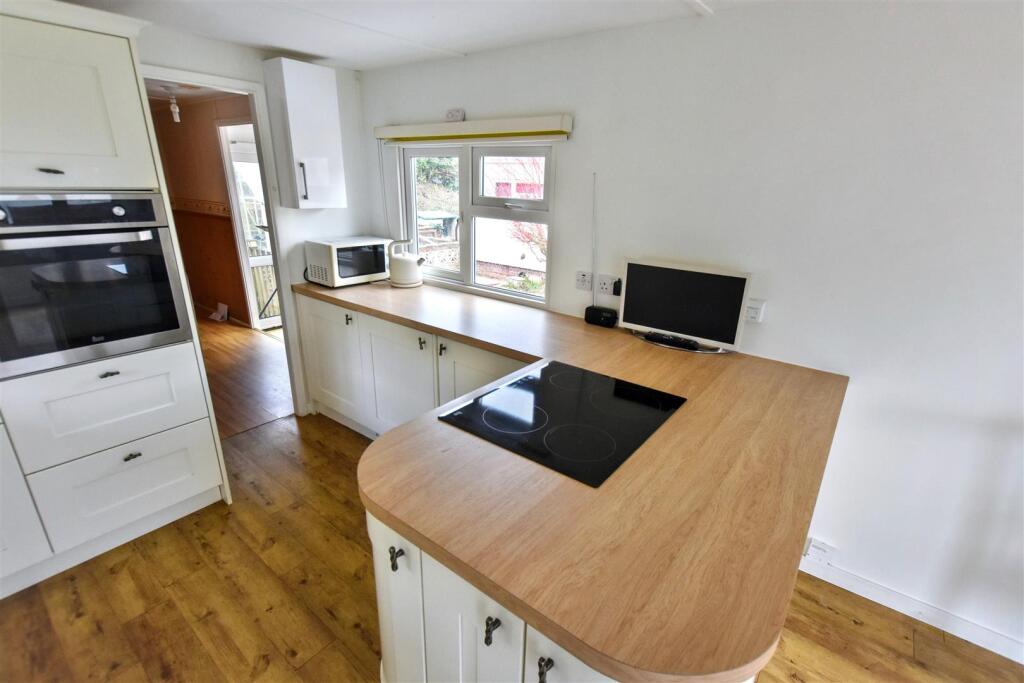 Lansdowne Park Homes, Wheal Rose, Redruth photo 2
